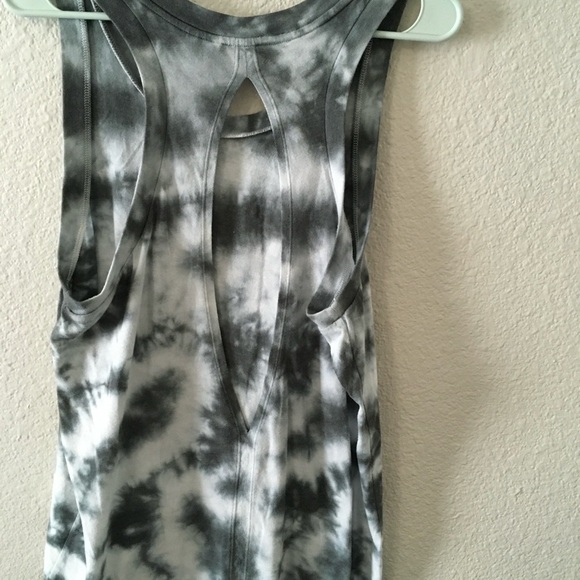 PINK Victoria's Secret Grey & White Tie-Dye Tank Top Large - Picture 4 of 5